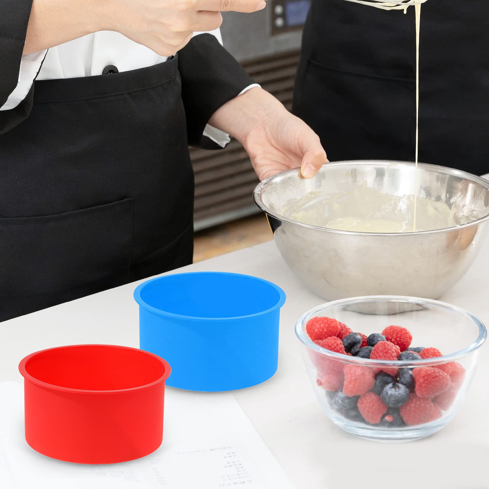 Mifengda silicone molds are microwave, oven, and fridge safe.