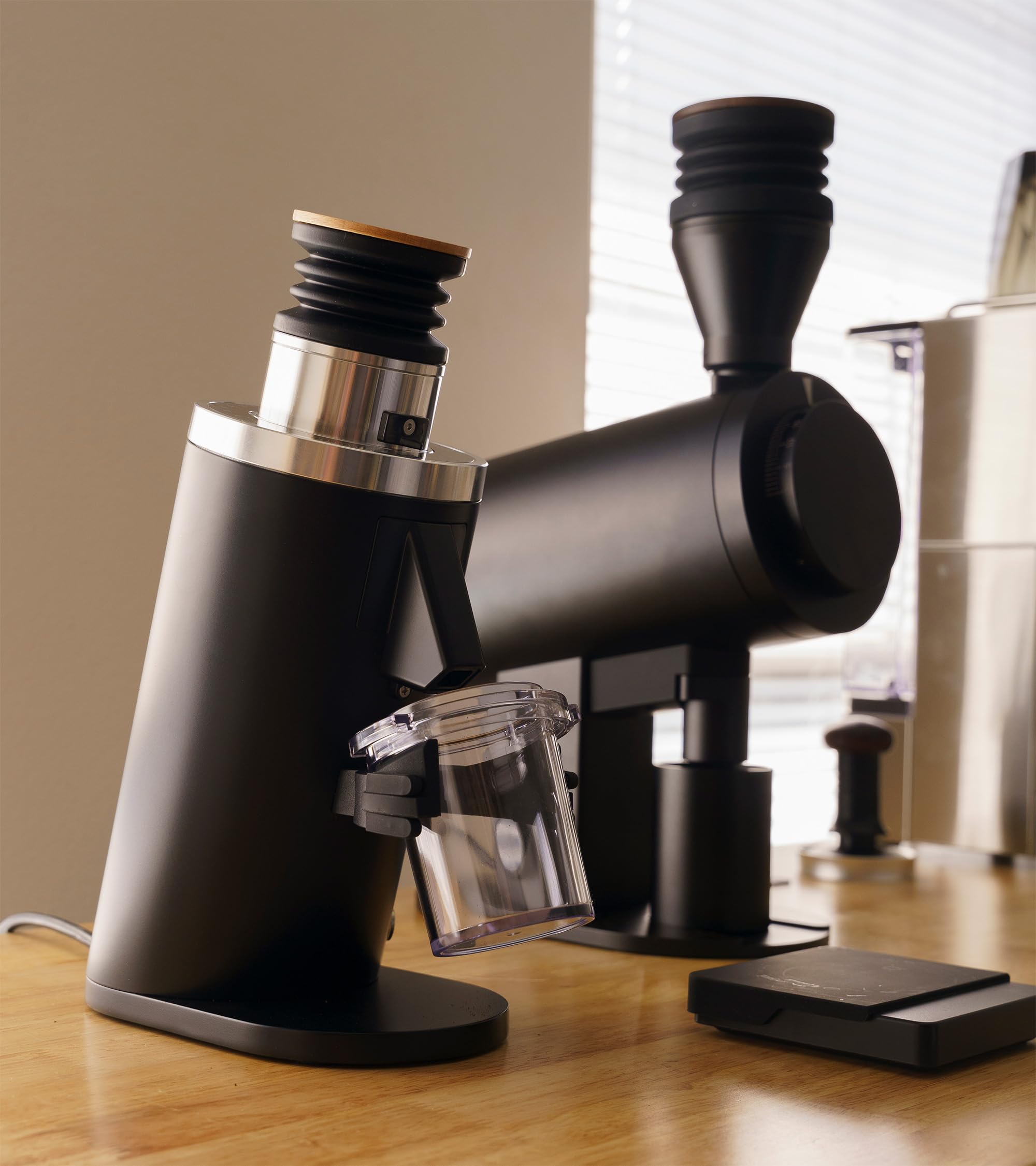 MiiCoffee DF54 58mm dosing cup improves dosing accuracy.