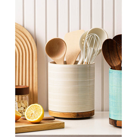 MIKIGEY Arctic White ceramic finish adds modern charm to the kitchen