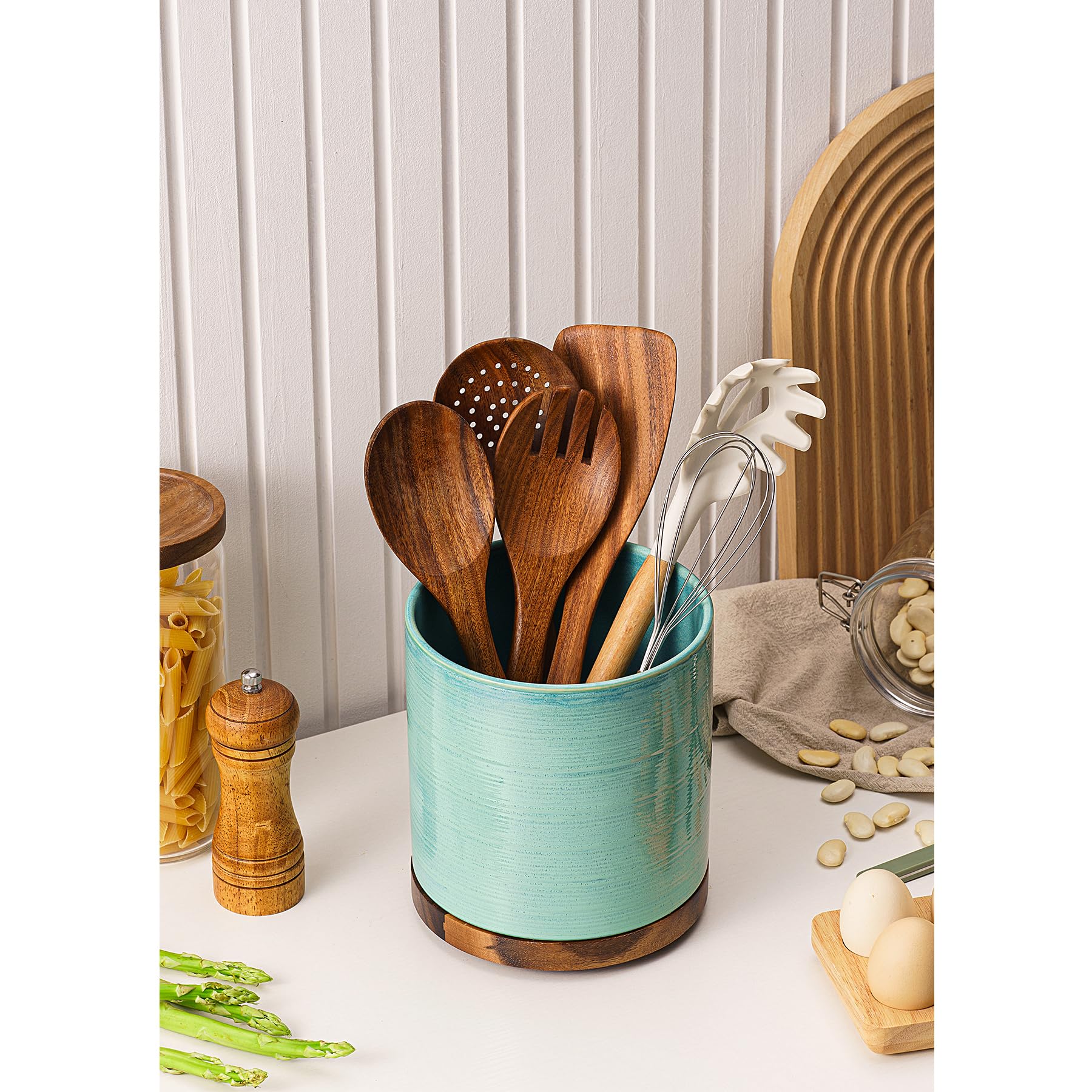 MIKIGEY rotating crock keeps utensils within reach from every angle