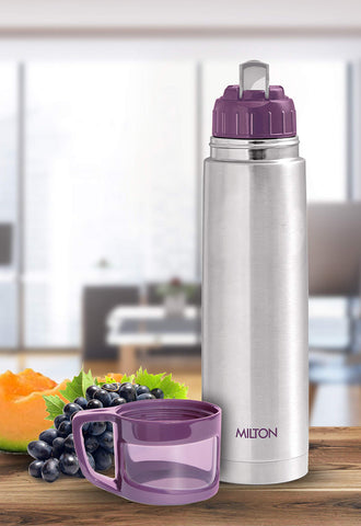 Milton Thermosteel Glassy flip lid shows spill-free drinking on the move.