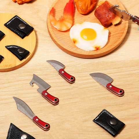 Minatee Damascus-style blade close-up highlighting durable stainless steel.
