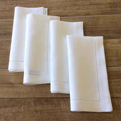 Minhcraft dinner party linen napkins offer soft texture and refined appeal