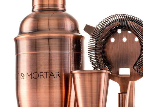 Mint & Mortar teardrop stirrer ensures smooth mixing and balanced flavors.