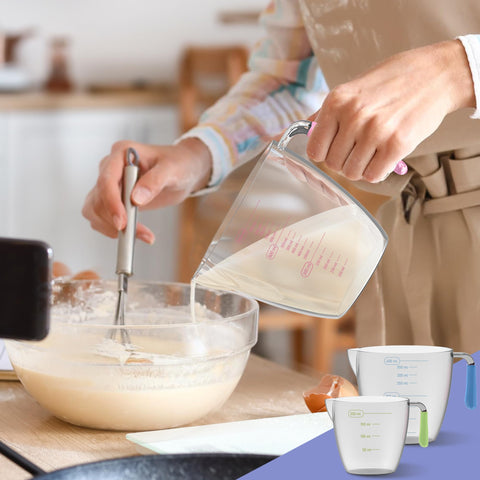 Minteem spoons with flat base prevent spills during use.