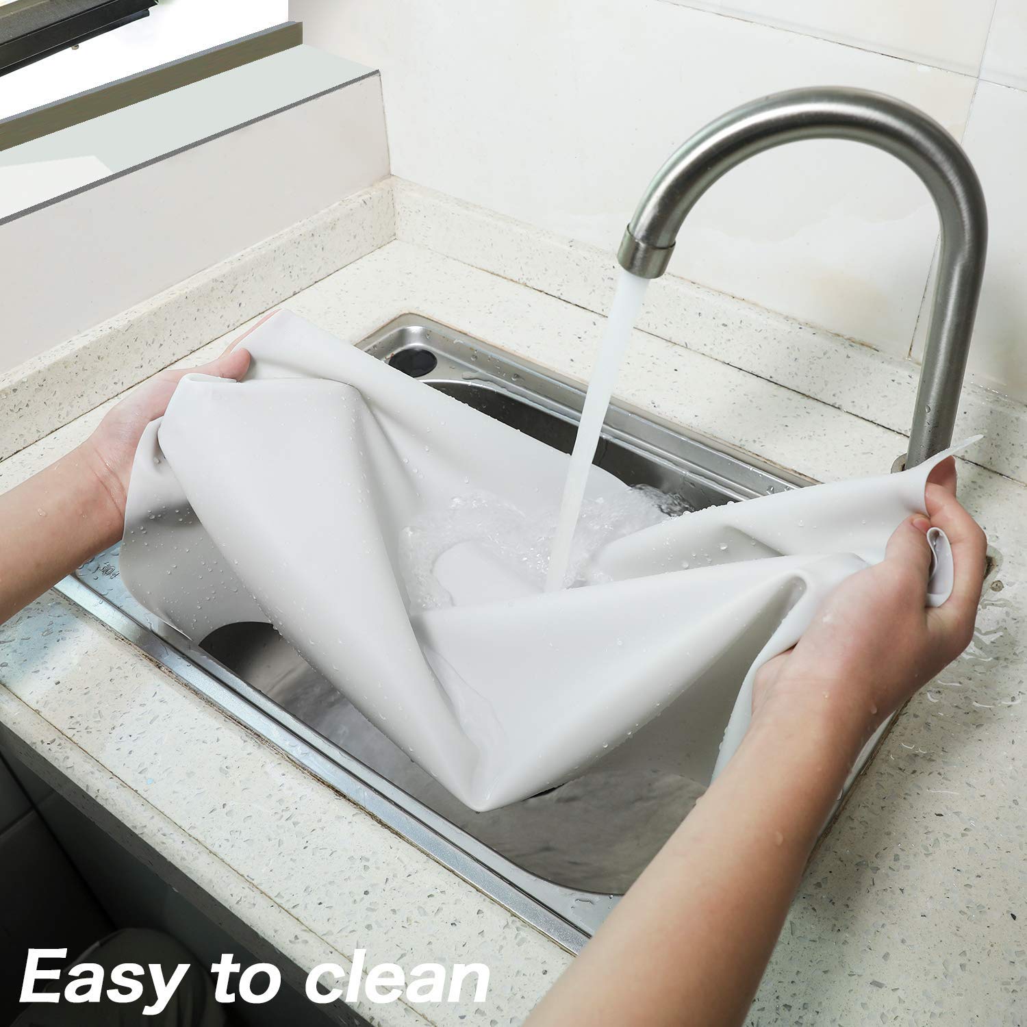 Miracle silicone mat dishwasher-safe and quick to clean after use.