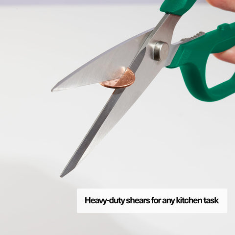 Misen heavy-duty kitchen shears ambidextrous handle offers comfort and control.