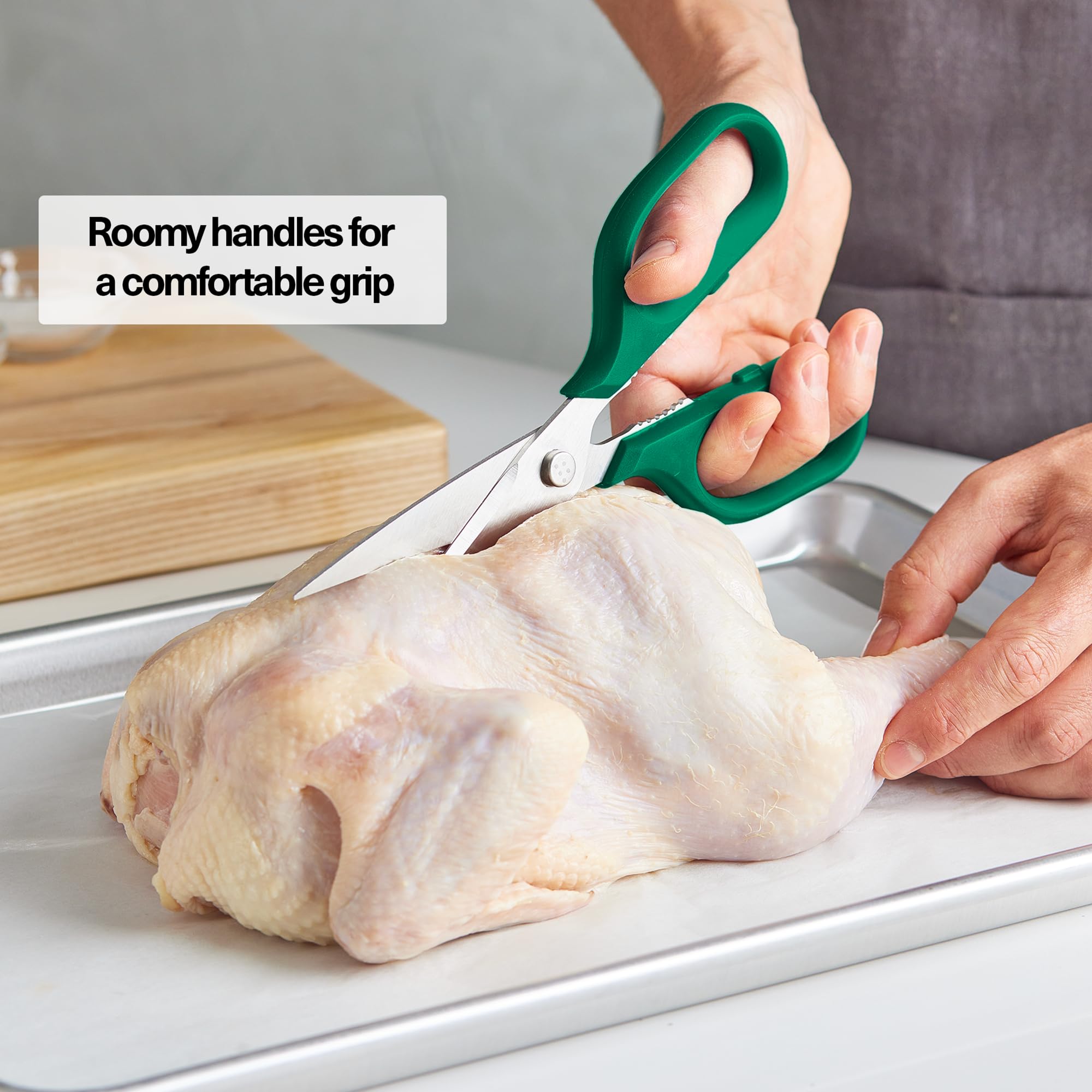 Misen heavy-duty kitchen shears debone chicken with sturdy German stainless steel.