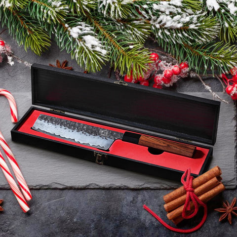 MITSUMOTO SAKARI sandalwood box for elegant knife presentation
