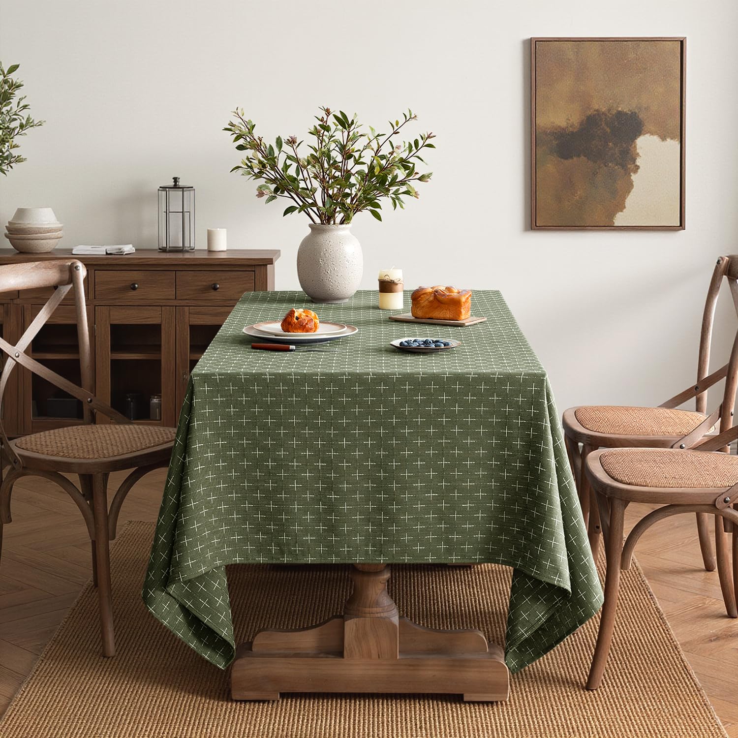 MIULEE dining table setup demonstrates elegant vibe and high-density protection