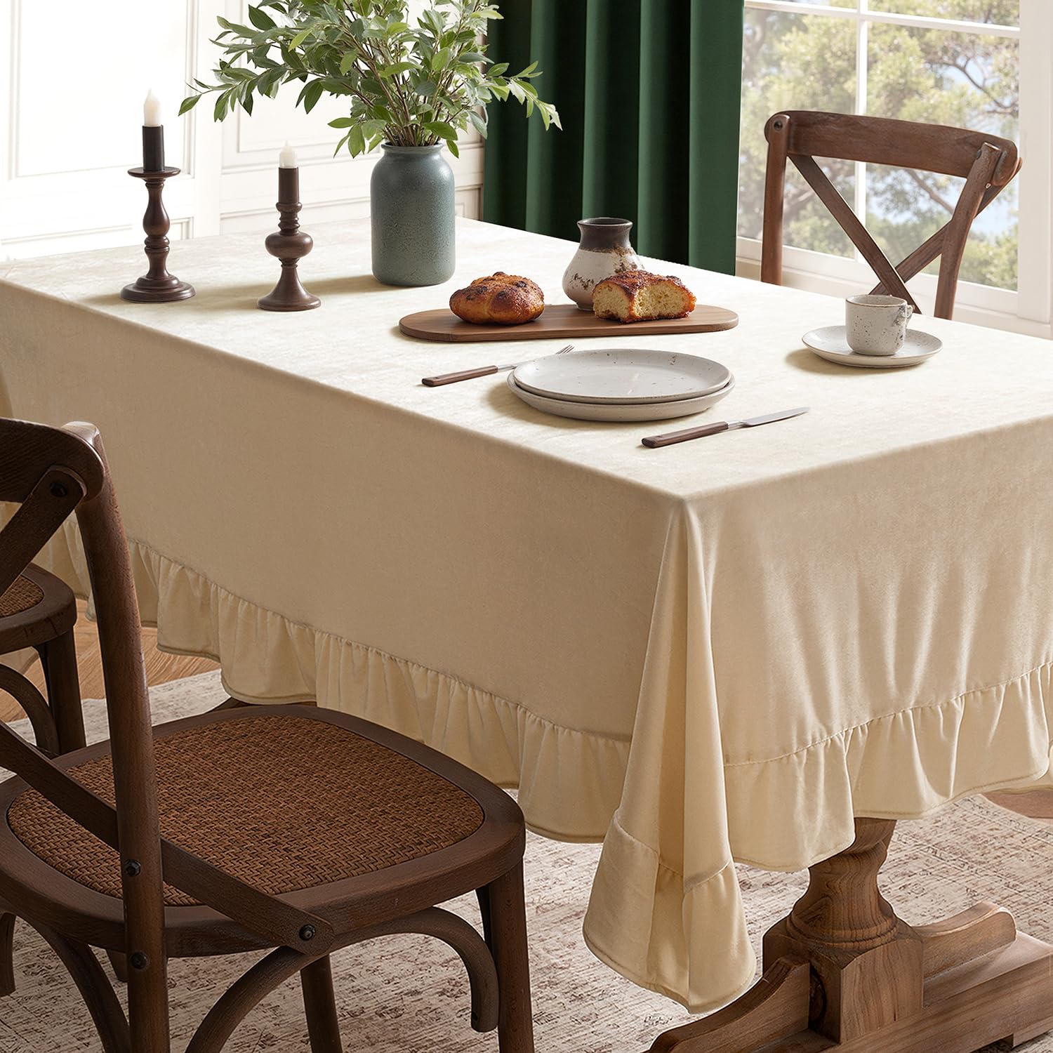 MIULEE velvet tablecloth on dining table for refined event setting.