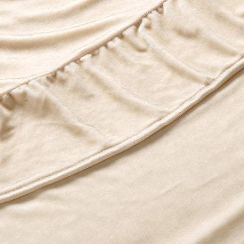 MIULEE velvet tablecloth suitable for outdoor patio dining.