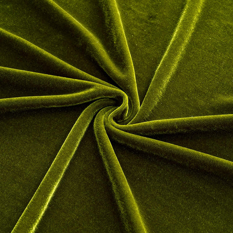 MIULEE velvet tablecloth protects surfaces while offering luxurious feel outdoors.