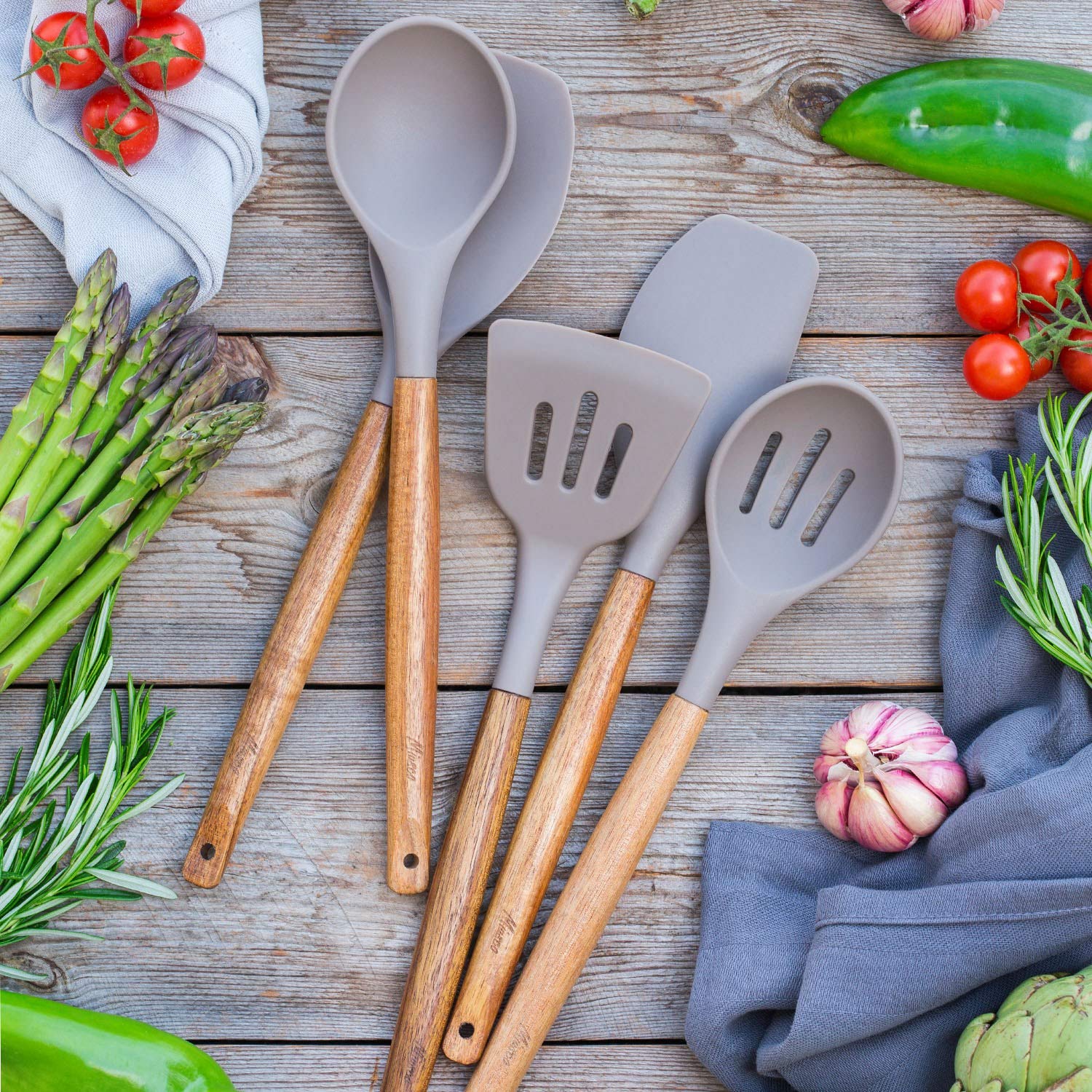 Miusco silicone utensils withstand up to 240°C for versatile cooking