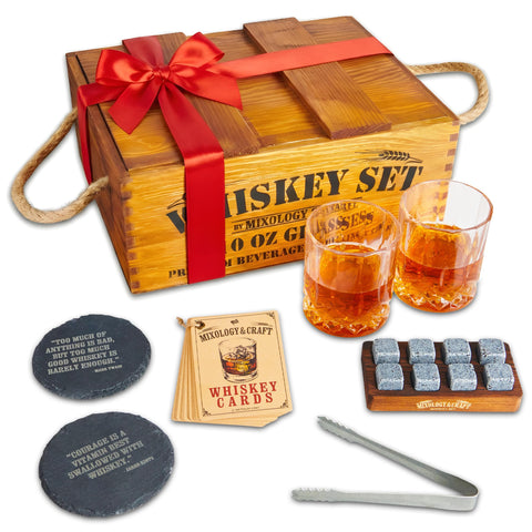 Mixology & Craft premium whiskey set featuring two crystal glasses for refined pours.