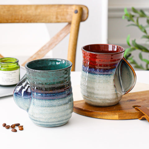 Mkour gift-ready mug in colors suitable for holidays.