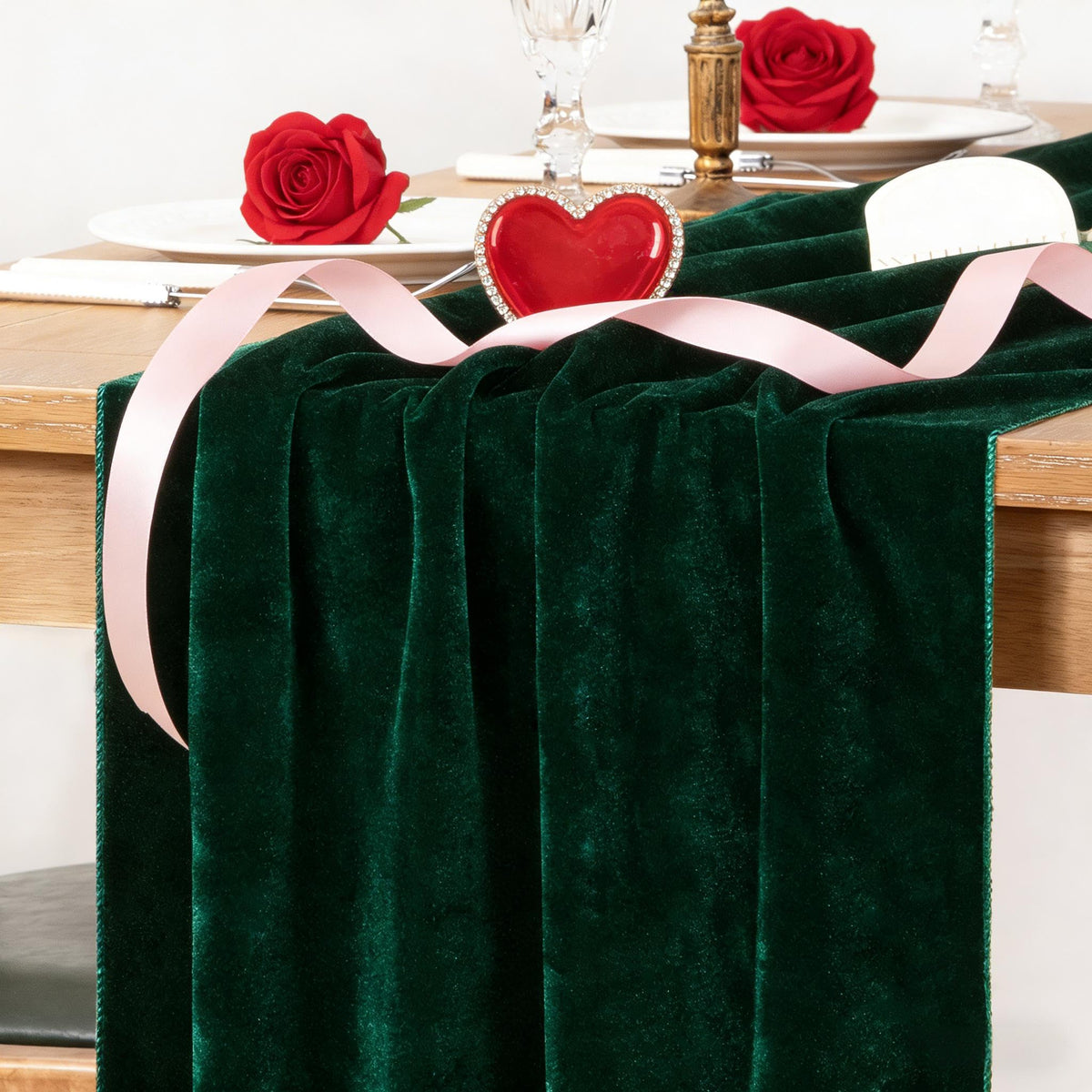 MLMC velvet Christmas table runner emerald-green full view of luxurious velvet fabric