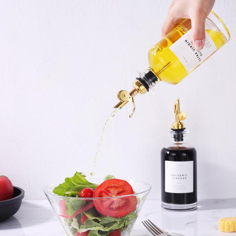 Molimoli minimalist design adds modern style and a tidy kitchen look