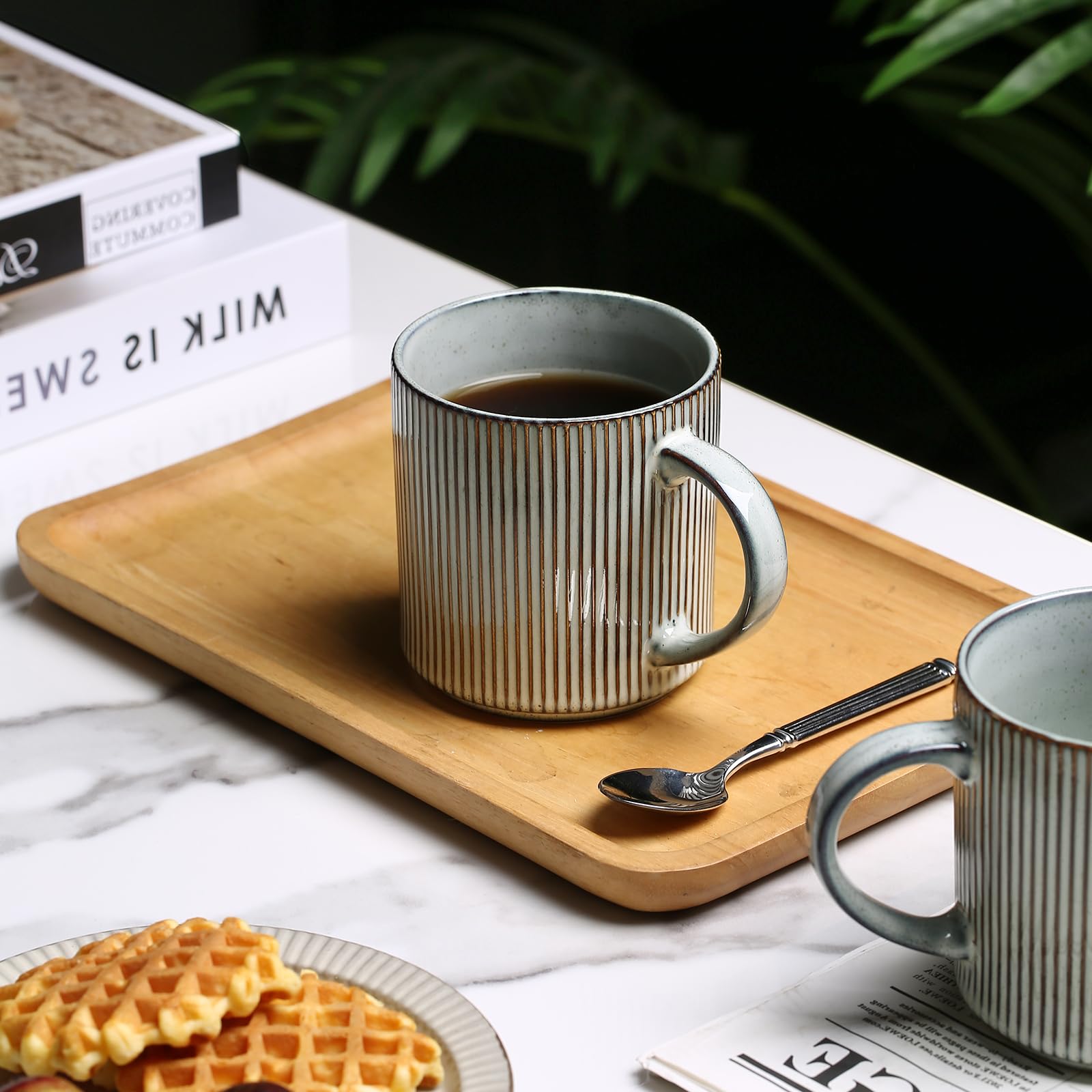 MONITO vibrant striped mugs in a four-pack for stylish beverages