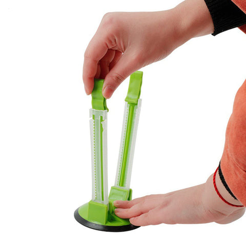 MONOTONOUS Baggy Rack non-slip base stabilizes bags for tidy prep.