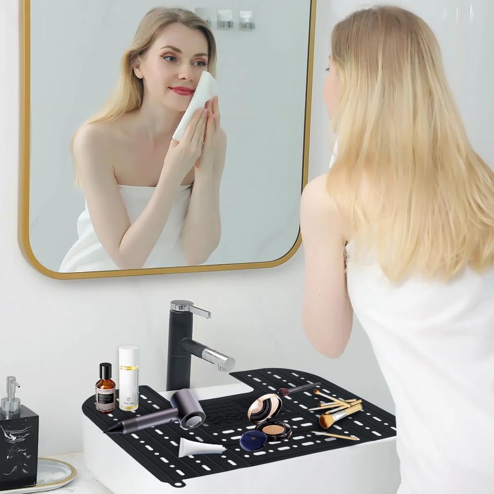 MONVIE silicone ridges prevent mascara and brushes from rolling off.