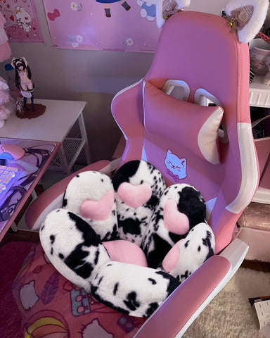 MOONBEEKI Cat Paw Cushion Chair in dining/bedroom adds playful charm to decor.