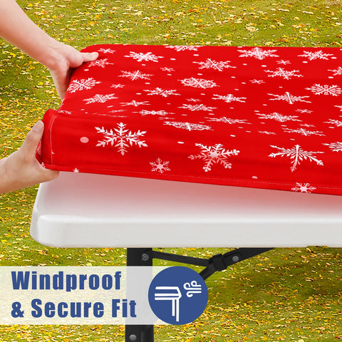 Moosfor Spandex tablecloth beads liquids on its waterproof surface.