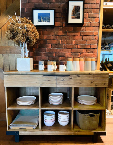 MORA lid with 2x thicker silicone grip for secure handling.