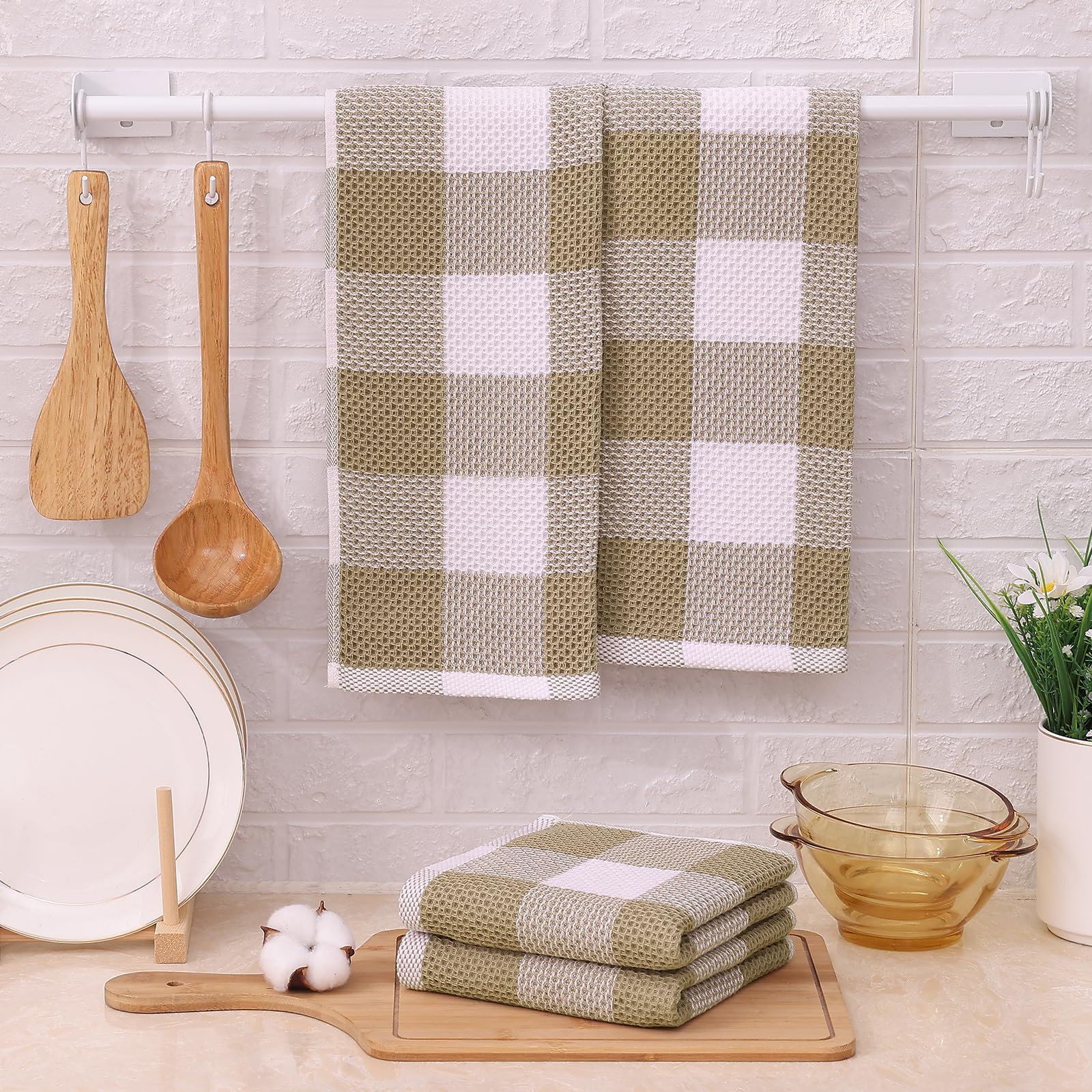 Mordimy towels wipe cups and cookware with no lint.
