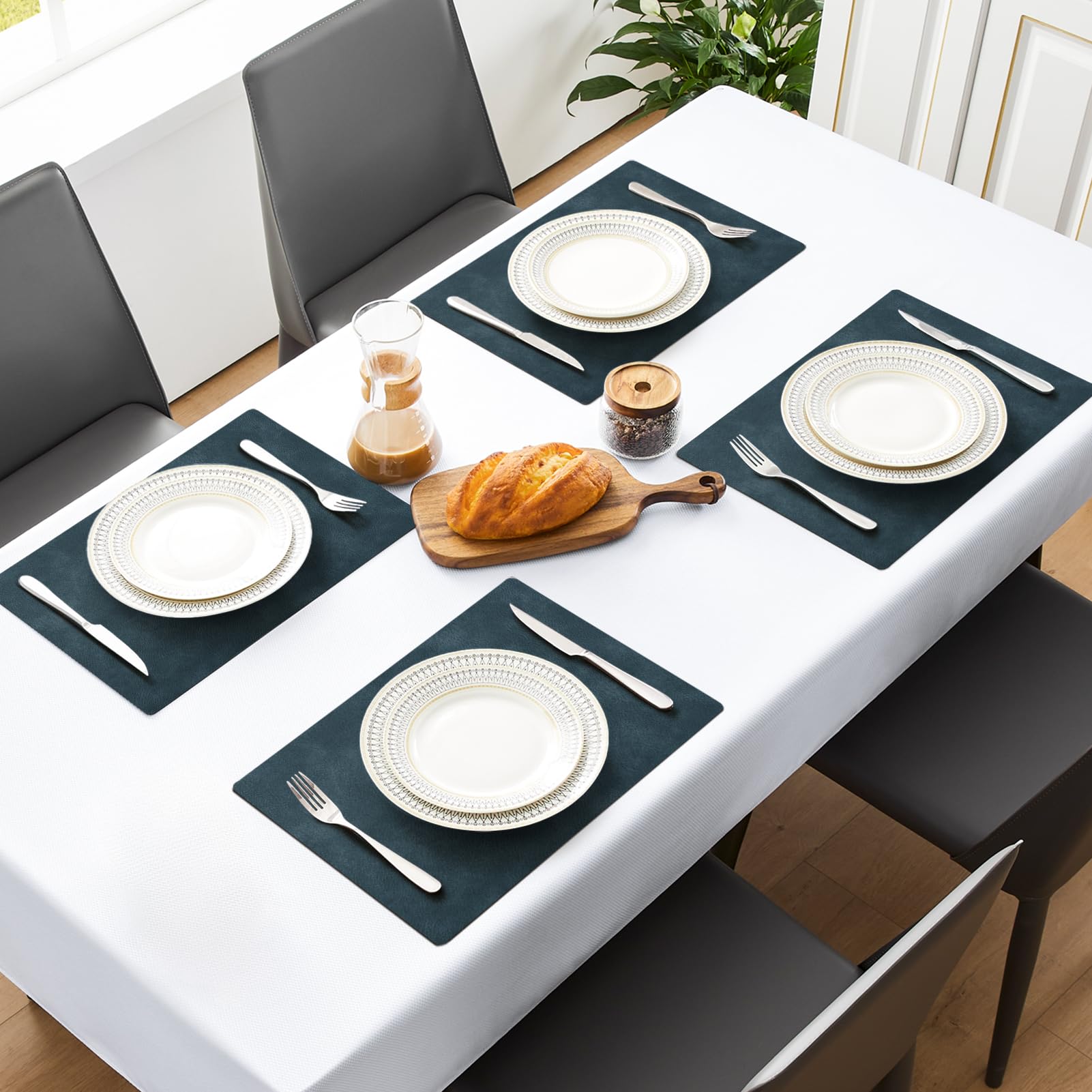 MOSAYT placemats show heat resistance and quick cleanup for daily dining.