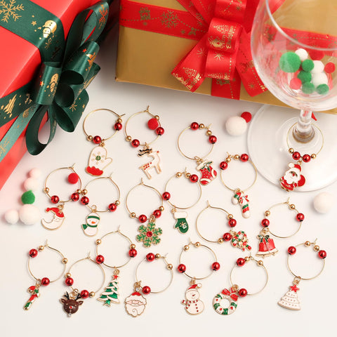 MOSNLEILA snowman charm adds cheerful labeling to stemware.