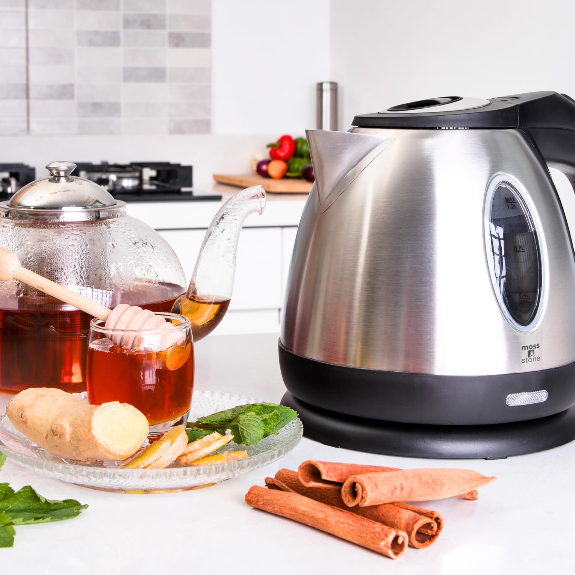 Moss & Stone rust-resistant kettle suited for daily use and gifting.