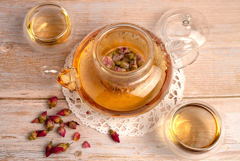 Moss & Stone tea infuser filter supports herbs, fruit, or leaves.