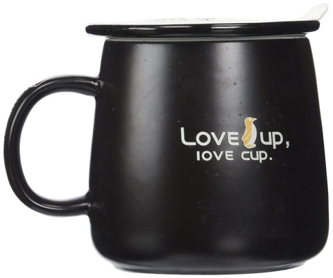 Moyishi Penguin mug close-up on handle, ideal for comfortable grip and everyday enjoyment.