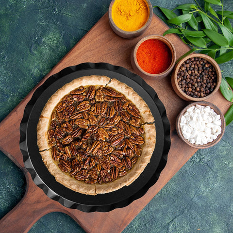 Mrs. Anderson's Non-stick surface allows quick cleanup after messy bakes.