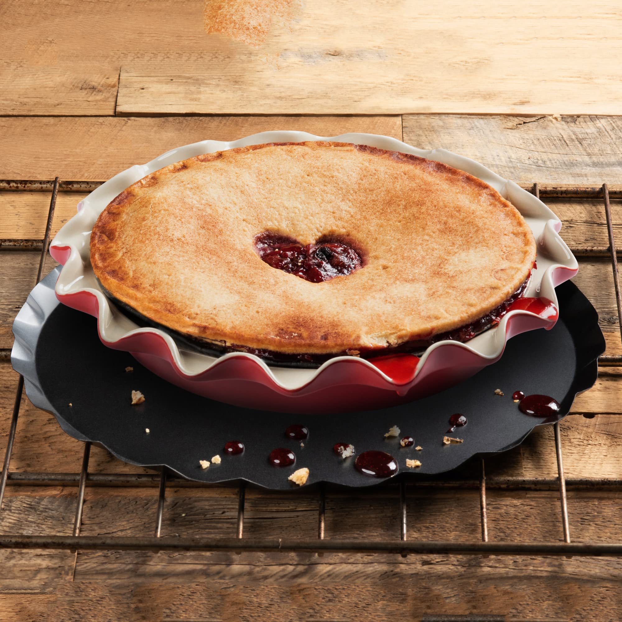 Mrs. Anderson's Pie Drip Catcher open-center design enables even heat circulation.