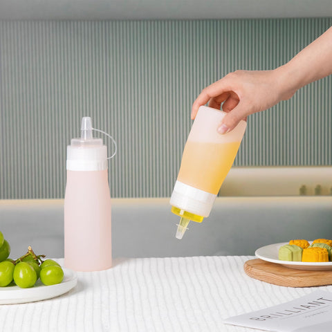 Mrsdry condiment bottle features a leak-proof cap for mess-free use.