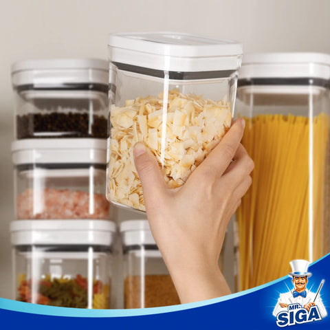 MR.SIGA clear BPA-free material helps identify contents at a glance.