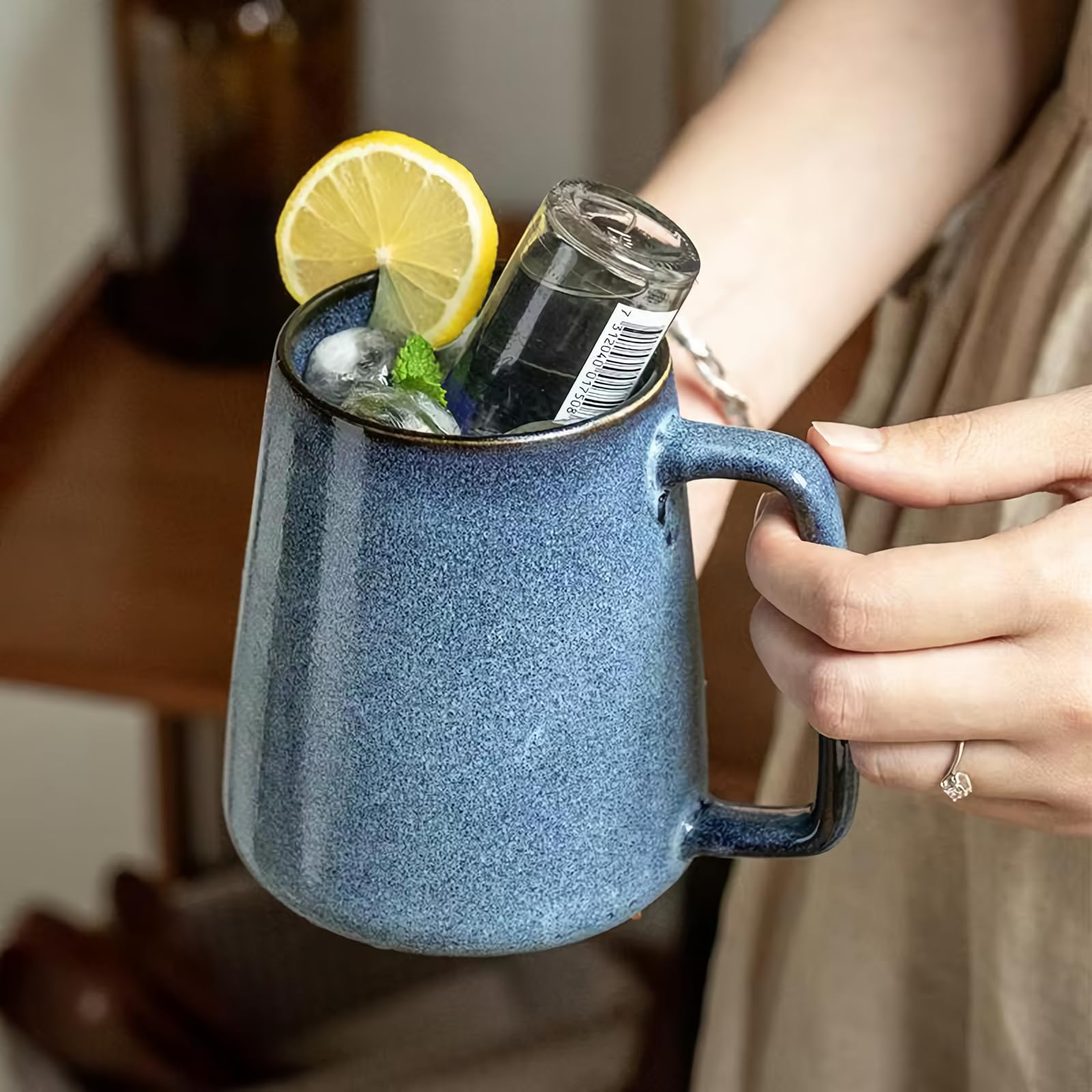 Mualuwi ceramic mug, microwave-safe for quick reheating.