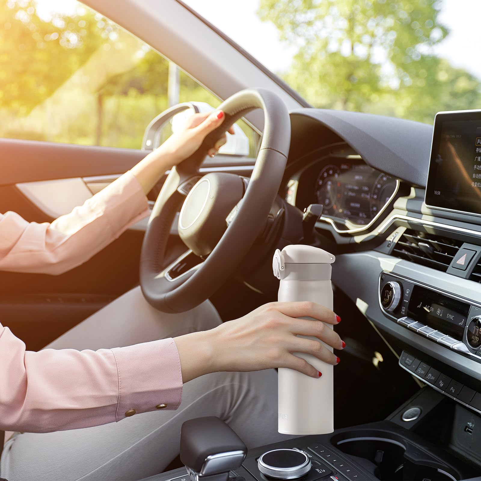 MUCR frosted texture offers a secure grip while on the move.