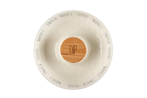 Mud Pie Circa chip n dip set centers a dip well for sauces.