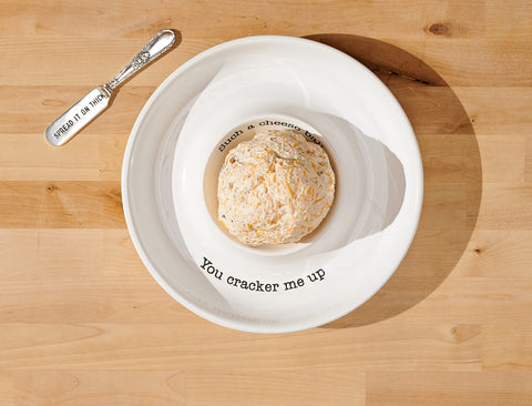Mud Pie Circa Dish measures 1.5 inches high by 9.5 inches wide.