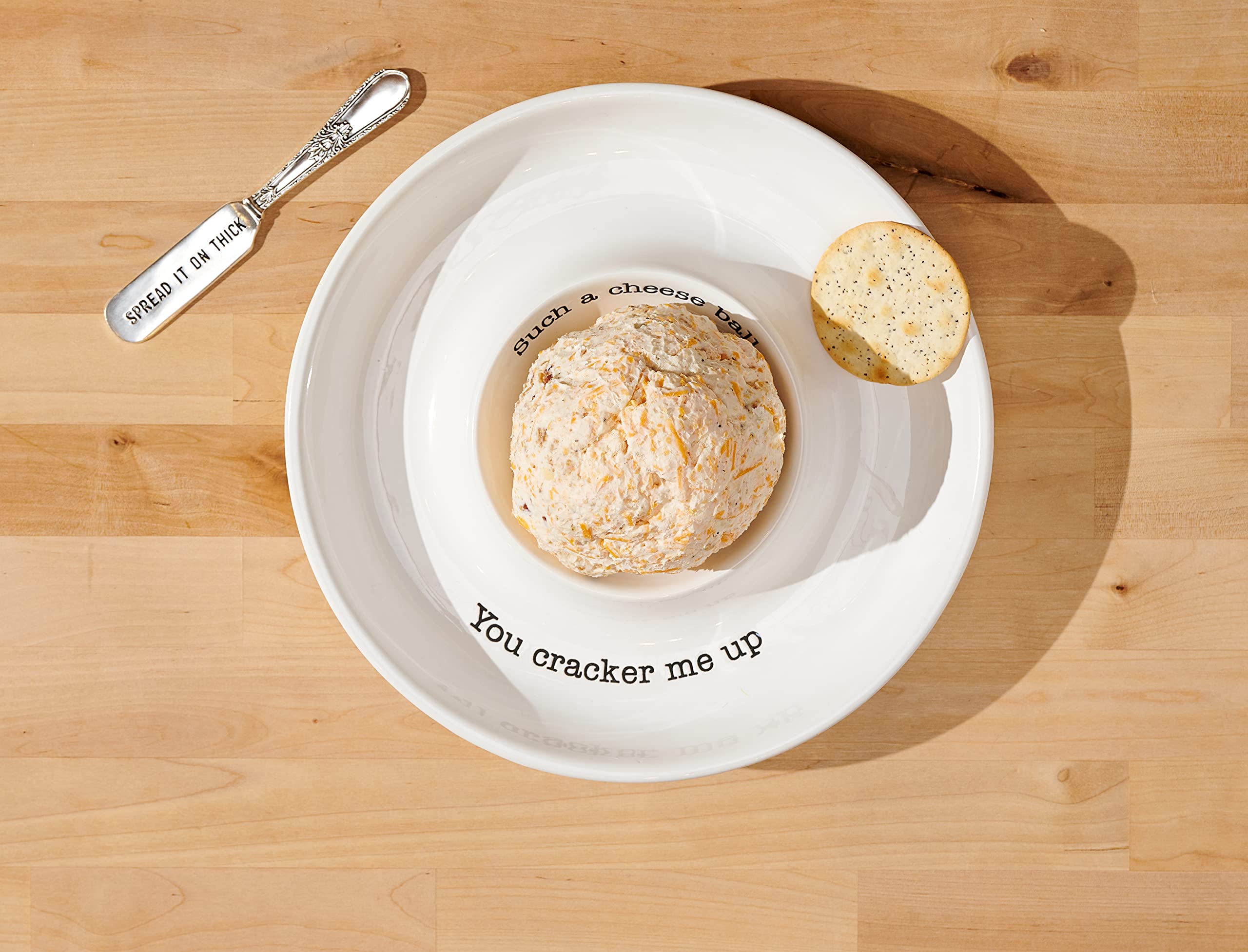 Mud Pie Circa Dishwasher-safe design ensures quick cleanup after entertaining.