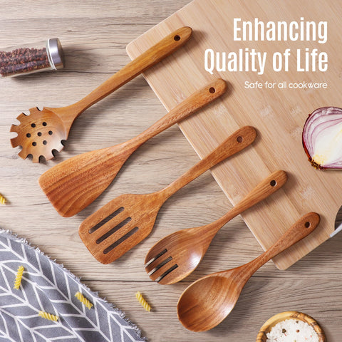MULBOM teak handle with ergonomic grip for comfortable cooking.