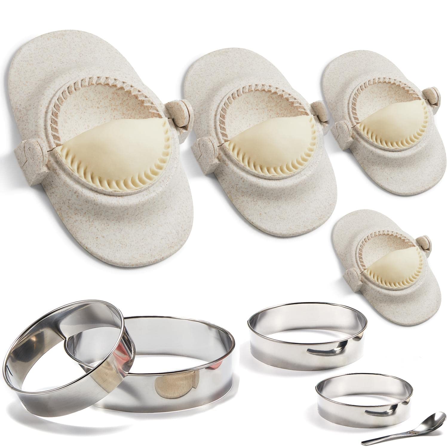 MUMSUNG empanada maker press in action for perfect 6-inch dumplings