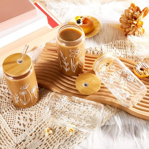 Mumufy crystal-clear glass tumbler showcases drink color