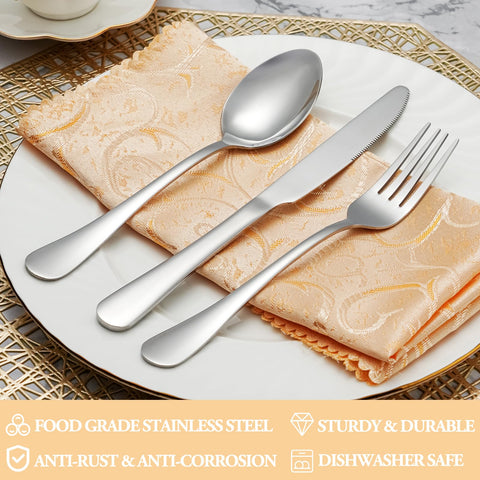 MUTNITT dinner knives crafted from sturdy stainless steel for reliable cutting.