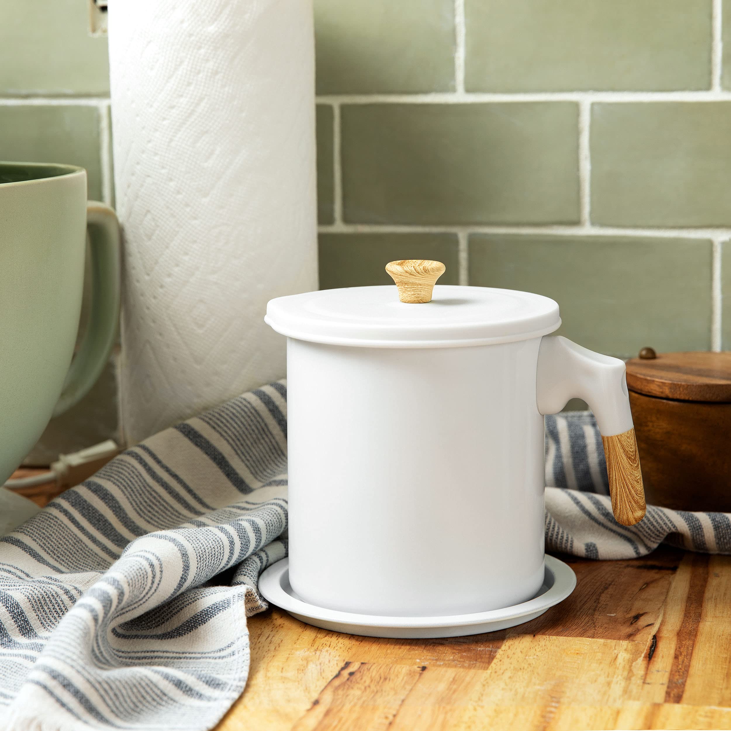 MYMOON HOME bacon grease container durable iron construction suits farmhouse kitchen decor.