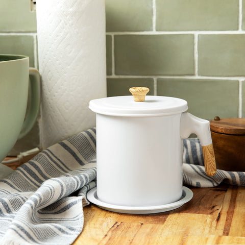 MYMOON HOME bacon grease container durable iron construction suits farmhouse kitchen decor.