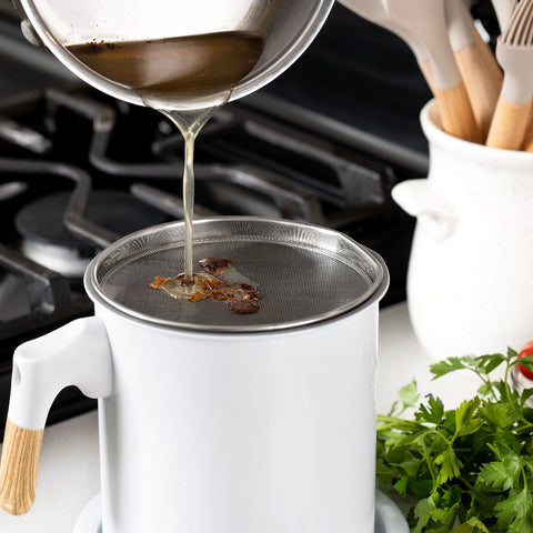 MYMOON HOME bacon grease container side handle demonstrates flow friendly pour and secure grip.